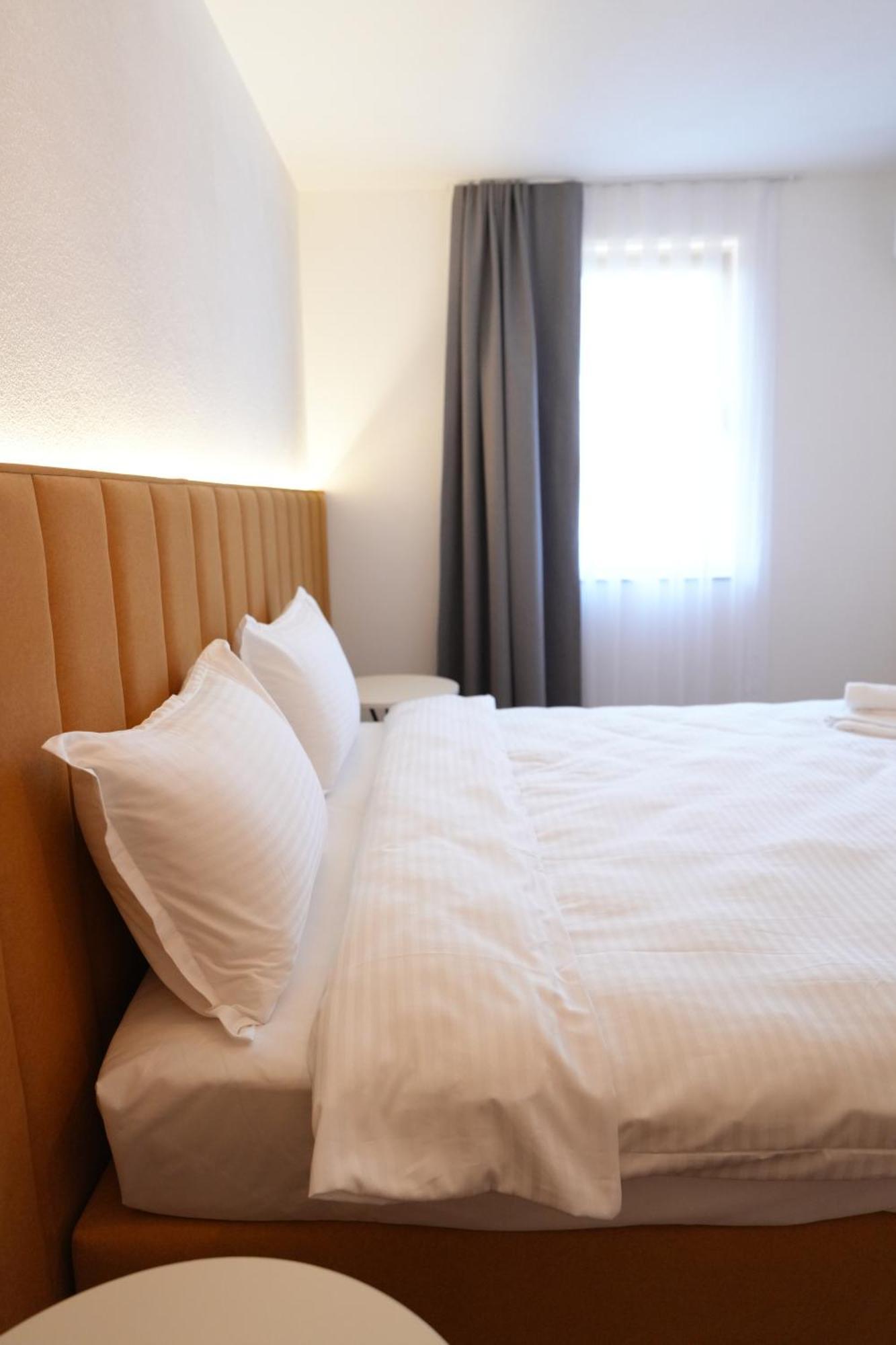 Biond Hotel Prizren Ngoại thất bức ảnh