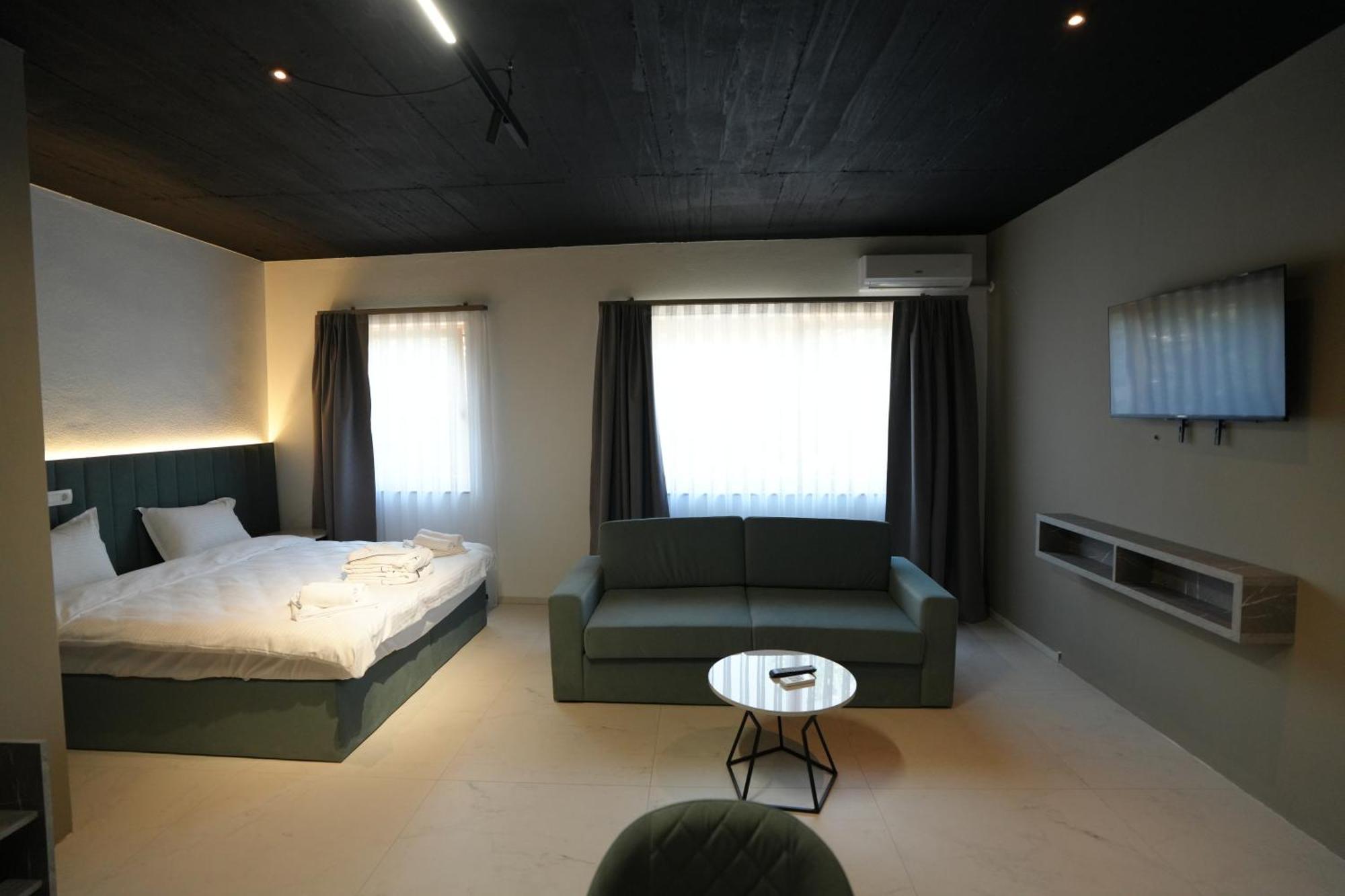 Biond Hotel Prizren Phòng bức ảnh